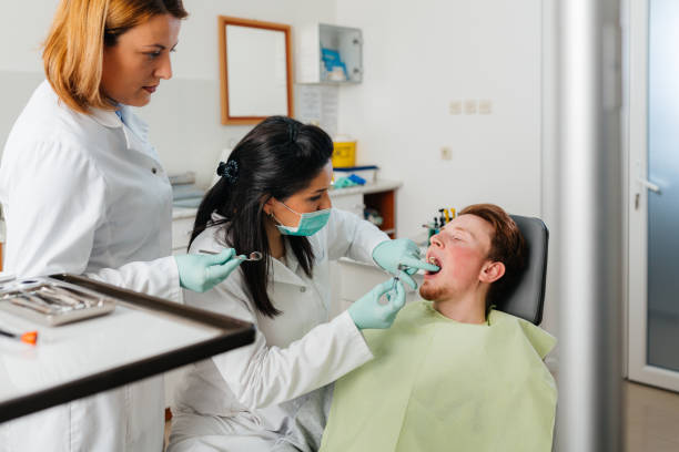 Best Urgent Tooth Repair  in Amerin Nyon, CA